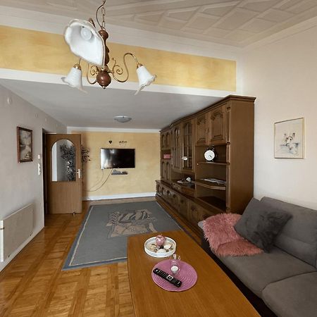 Apartments Krnjic 乌马格 外观 照片