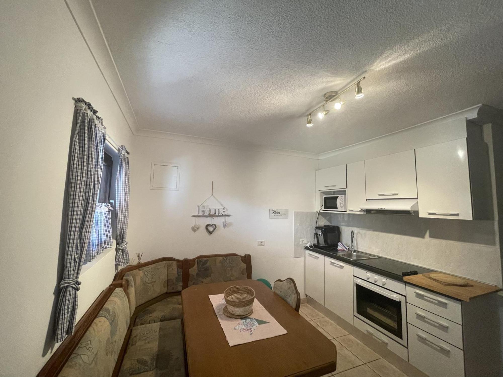 Apartments Krnjic 乌马格 外观 照片